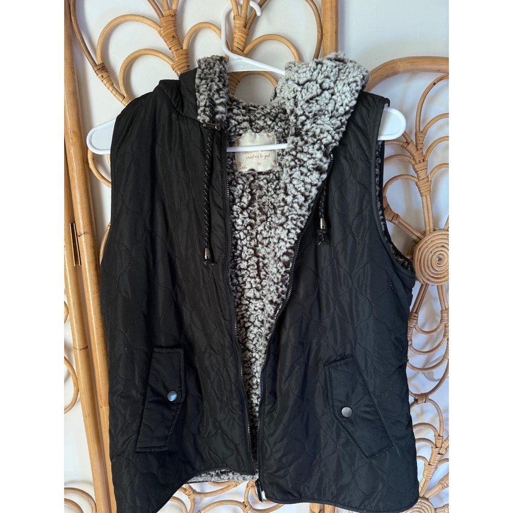 Altard State Womens Size M Black Quilted Hooded Sherpa Lined Vest Full Zip‎